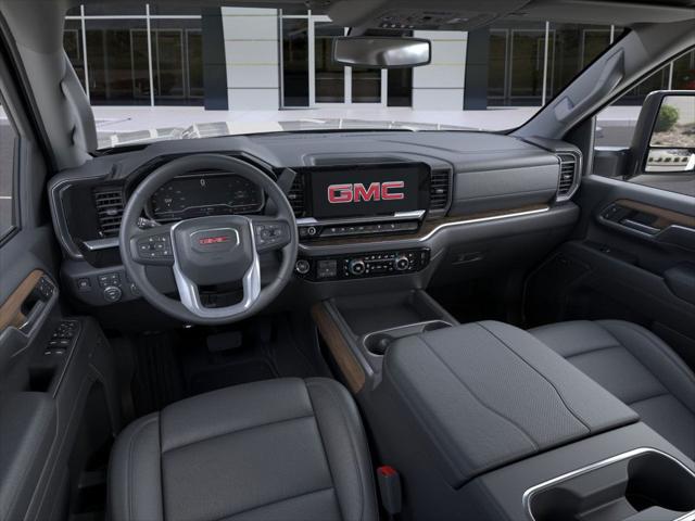 2026 GMC Sierra 2500HD Crew Cab, Standard Bed, SLT, 4WD