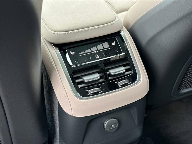 2026 Volvo XC90 Plug-In Hybrid Plus, T8 AWD, Electric/Gasoline, Bright, 6 Seats