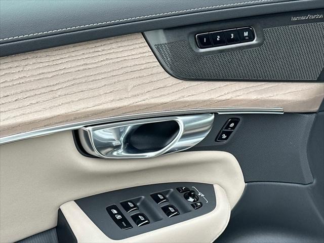 2026 Volvo XC90 Plug-In Hybrid Plus, T8 AWD, Electric/Gasoline, Bright, 6 Seats