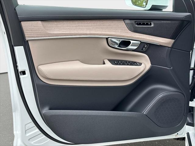 2026 Volvo XC90 Plug-In Hybrid Plus, T8 AWD, Electric/Gasoline, Bright, 6 Seats