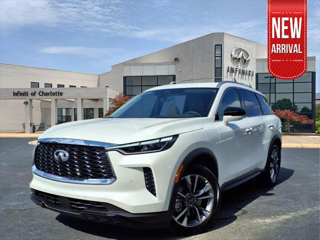 2025 INFINITI QX60 LUXE