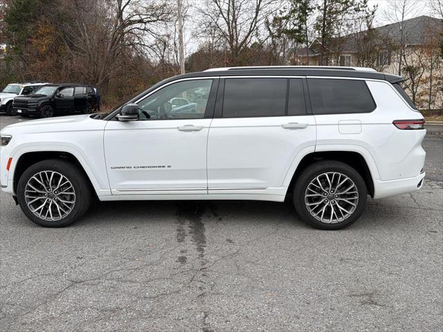2021 Jeep Grand Cherokee L Summit Reserve 4x4 2021 Jeep Grand Cherokee L Summit Reserve 4x4
