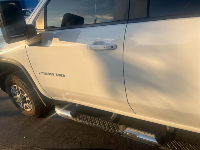 2024 Chevrolet Silverado 2500HD 4WD Crew Cab Standard Bed LT