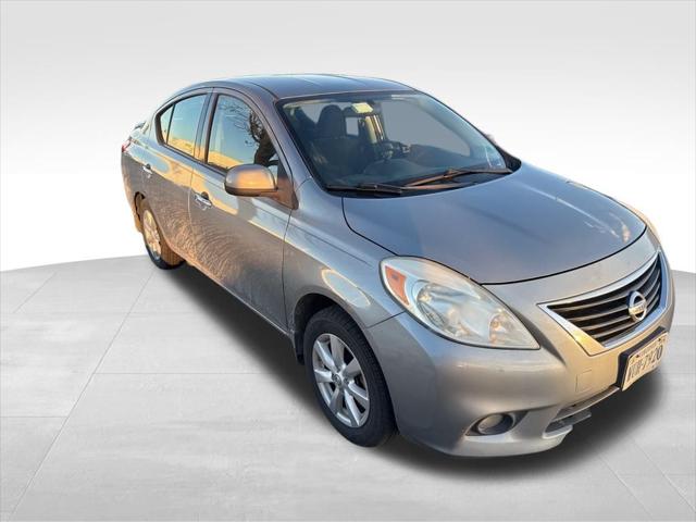 2014 Nissan Versa 1.6 SV