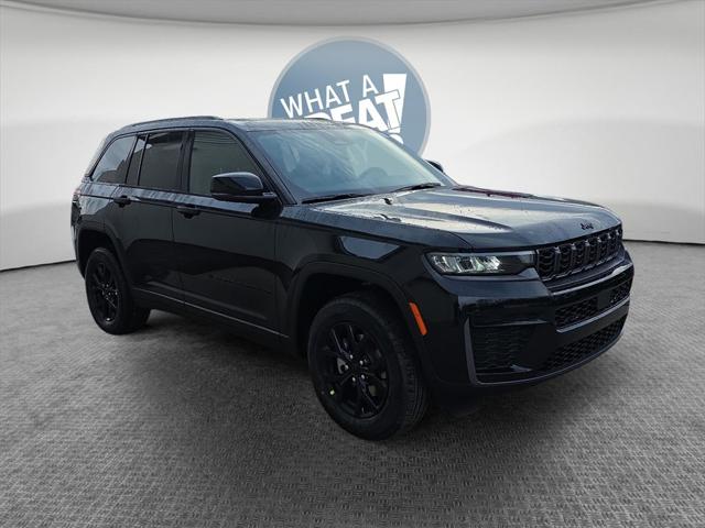 2026 Jeep Grand Cherokee GRAND CHEROKEE LAREDO ALTITUDE 4X4