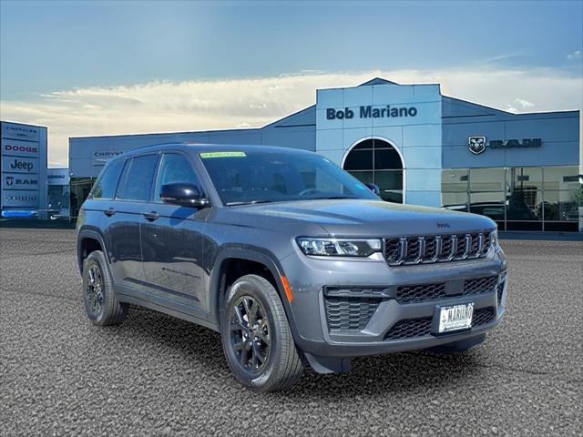 2026 Jeep Grand Cherokee Altitude 4x4 for sale in Concord, NH