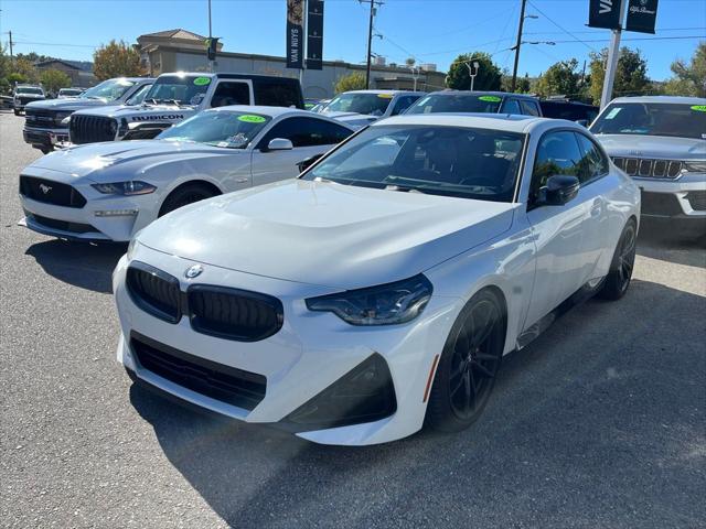 2024 BMW M240 i 2024 BMW M240 i