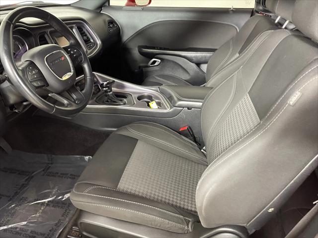 2015 Dodge Challenger SXT 2015 Dodge Challenger SXT