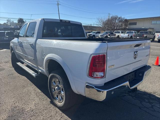 2017 RAM 3500 Laramie Crew Cab 4x4 64 Box 2017 RAM 3500 Laramie Crew Cab 4x4 64 Box