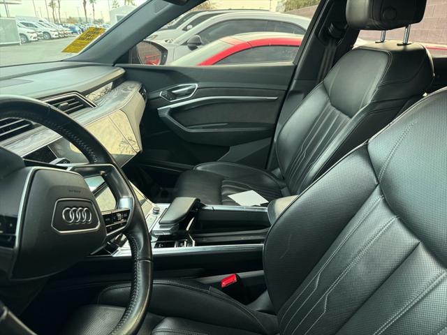 2019 Audi e-tron Premium Plus