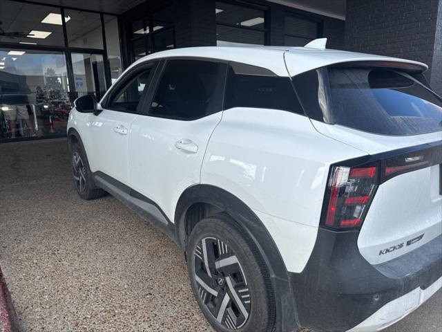 2025 Nissan Kicks SV FWD