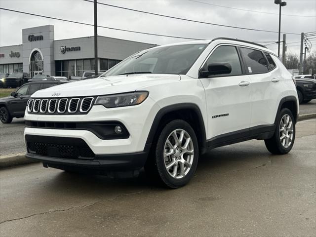 2024 Jeep Compass Latitude Lux FWD