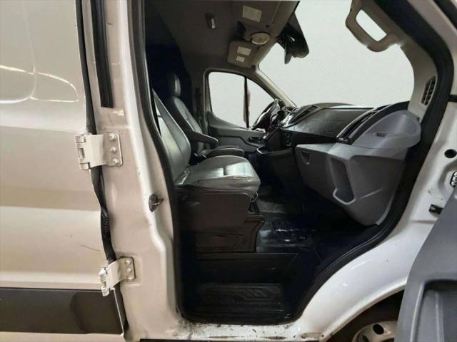 2016 Ford Transit w/60/40 Side Door w/RWB