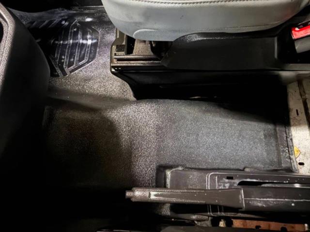 2016 Ford Transit w/60/40 Side Door w/RWB