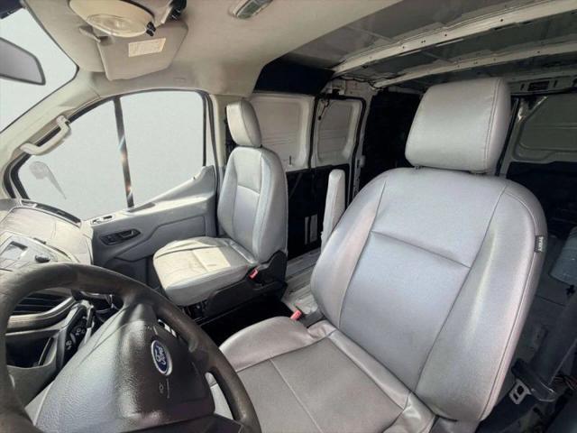2016 Ford Transit w/60/40 Side Door w/RWB
