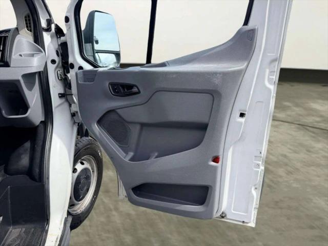 2016 Ford Transit w/60/40 Side Door w/RWB