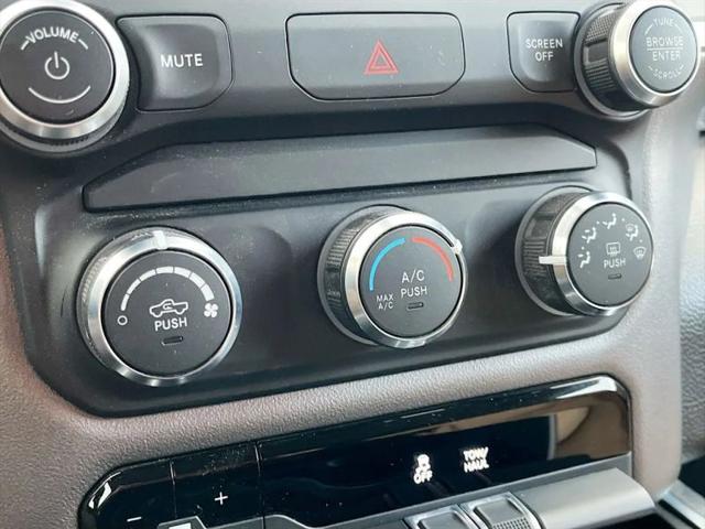 2022 Ram 1500 Lone Star Crew Cab 4x4 5'7" Box