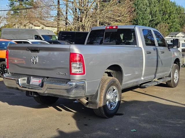 2024 Ram 3500 Tradesman Crew Cab 4x4 8' Box