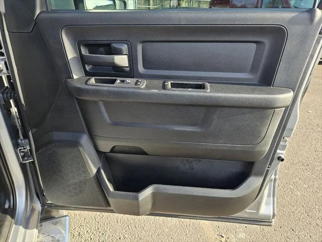 2024 Ram 3500 Tradesman Crew Cab 4x4 8' Box