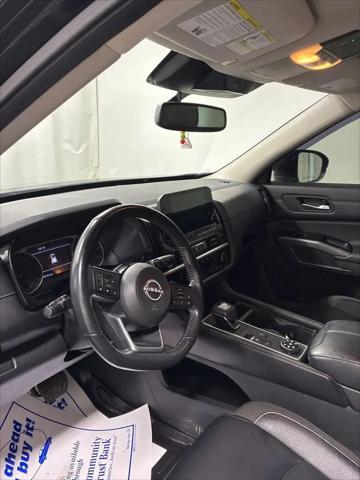 2022 Nissan Pathfinder SL 4WD
