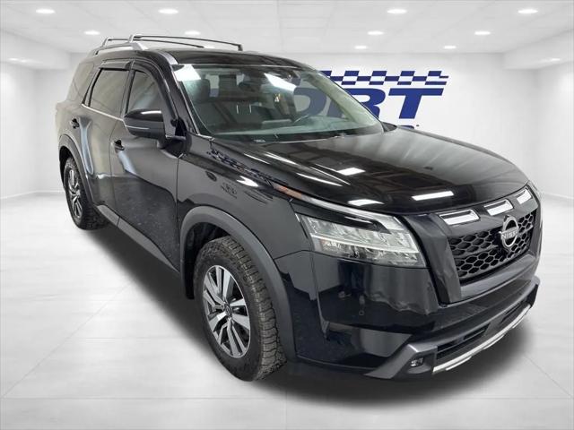 2022 Nissan Pathfinder SL 4WD
