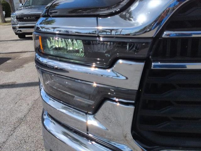 2025 Ram 2500 Tradesman Crew Cab 4x4 6'4" Box