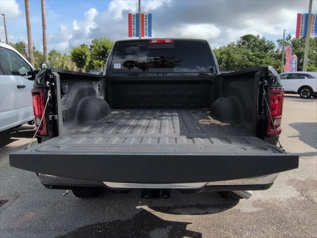 2025 Ram 2500 Tradesman Crew Cab 4x4 6'4" Box