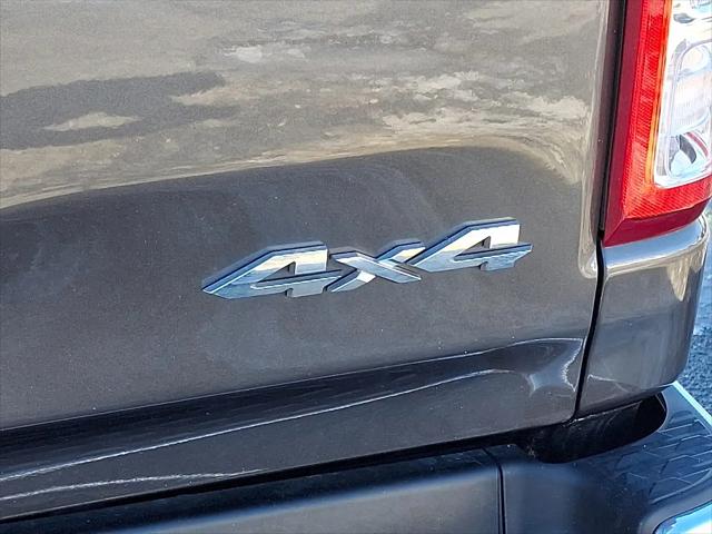 2022 Ram 1500 Big Horn Crew Cab 4x4 5'7" Box