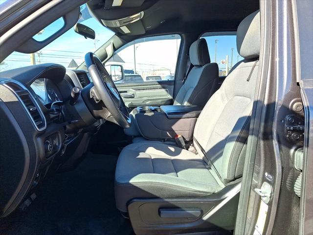 2022 Ram 1500 Big Horn Crew Cab 4x4 5'7" Box