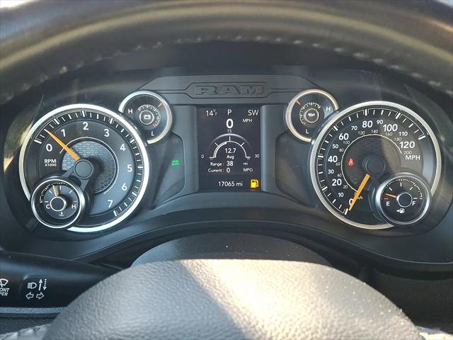 2022 Ram 1500 Big Horn Crew Cab 4x4 5'7" Box