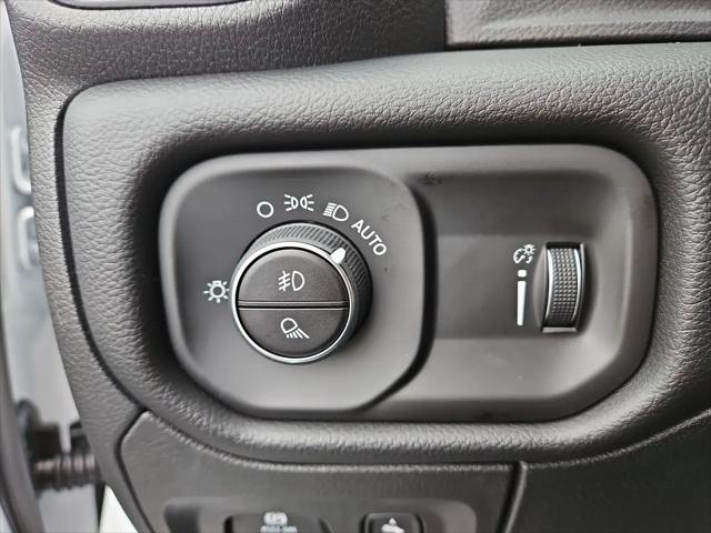 2026 Ram 1500 Big Horn Crew Cab 4x4 57 Box