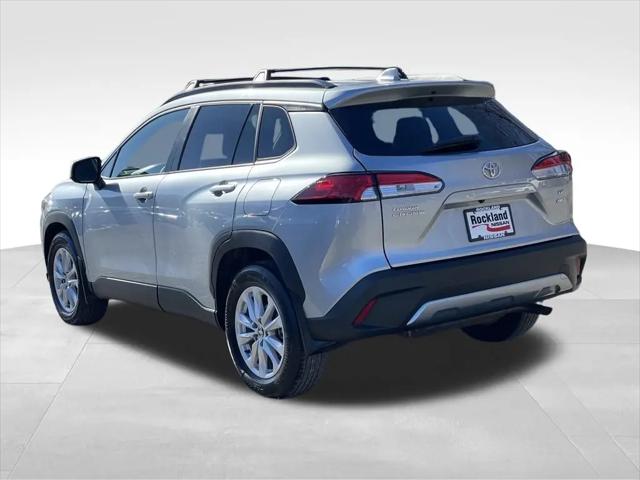 2023 Toyota Corolla Cross LE