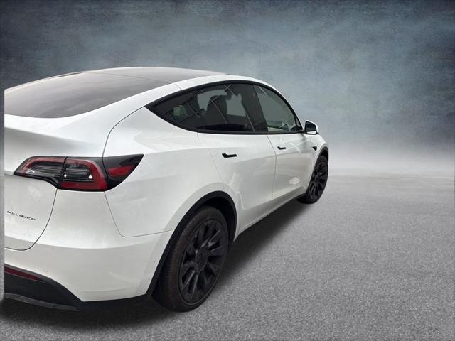 2022 Tesla Model Y Long Range Dual Motor All-Wheel Drive