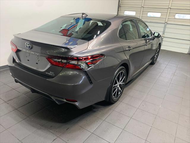 2023 Toyota Camry SE Hybrid