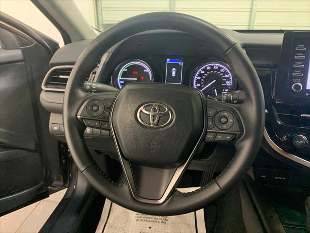 2023 Toyota Camry SE Hybrid