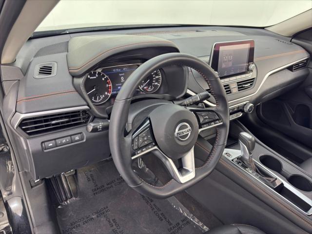 2021 Nissan Altima SR FWD