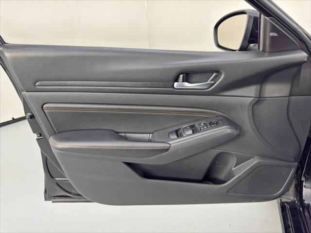 2021 Nissan Altima SR FWD