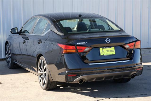2021 Nissan Altima SR FWD
