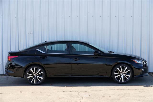 2021 Nissan Altima SR FWD