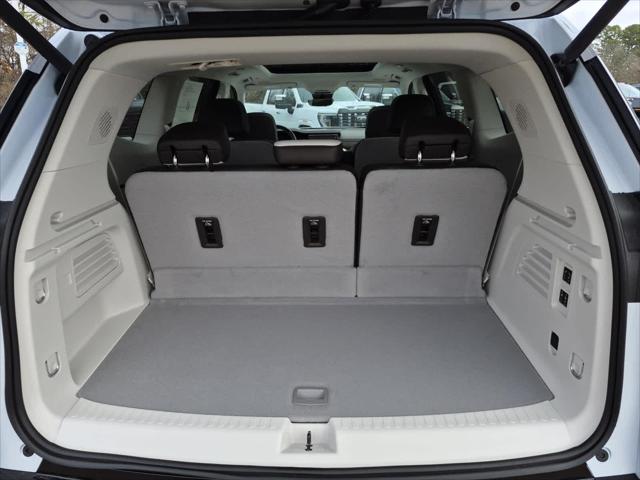2026 GMC Acadia Denali AWD