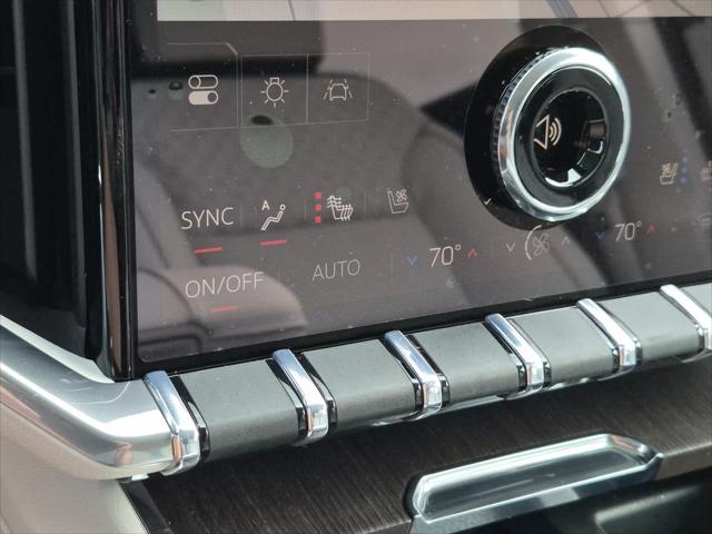 2026 GMC Acadia Denali AWD