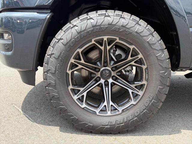 2026 Ram 1500 Laramie Crew Cab 4x4 57 Box