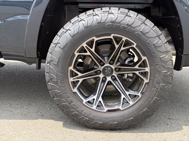2026 Ram 1500 Laramie Crew Cab 4x4 57 Box