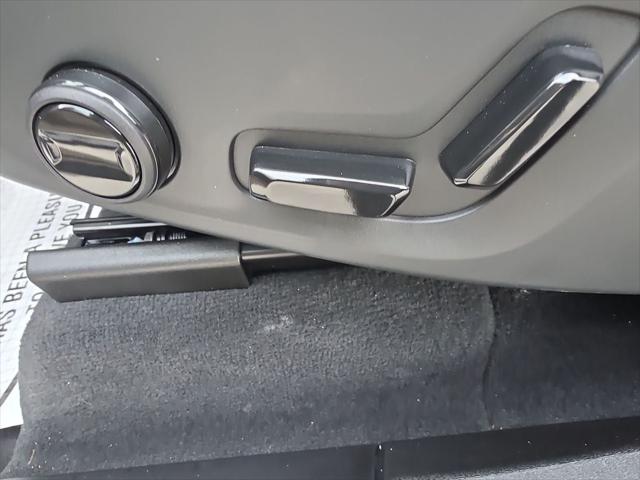2026 Volvo XC90 Plus, B6 AWD Gas (mild hybrid), Gasoline, Bright, 7 Seats