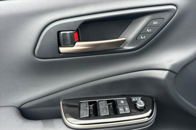 2025 Toyota Crown Signia Limited