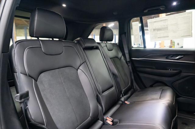 2026 Jeep Grand Cherokee Altitude 4x4