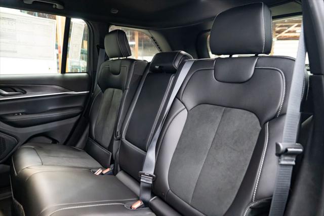 2026 Jeep Grand Cherokee Altitude 4x4