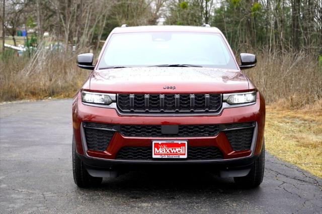 2026 Jeep Grand Cherokee Altitude 4x4