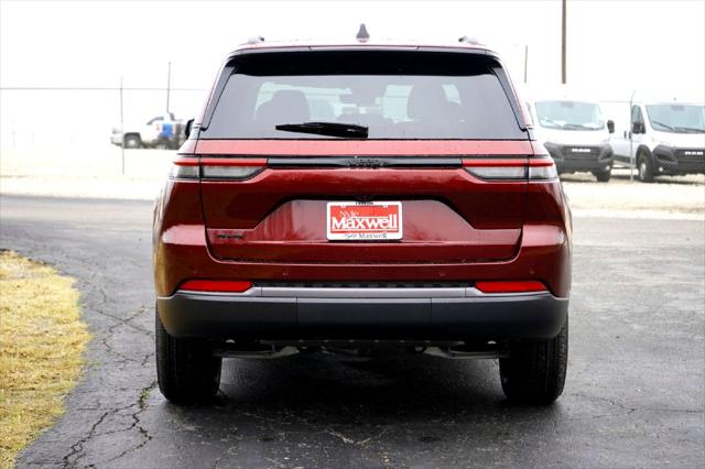 2026 Jeep Grand Cherokee Altitude 4x4