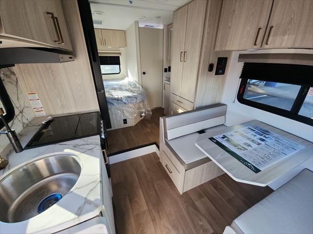 2026 Ford E-350 Cutaway Unknown